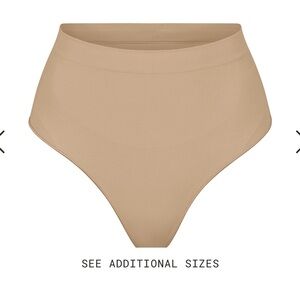 Skims Seamless Sculpt Mid Waist Thong - Clay